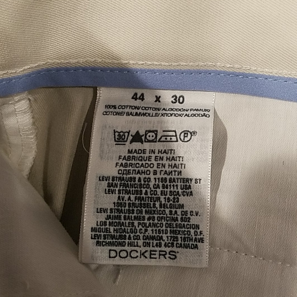 Dockers - Picture 5 of 7